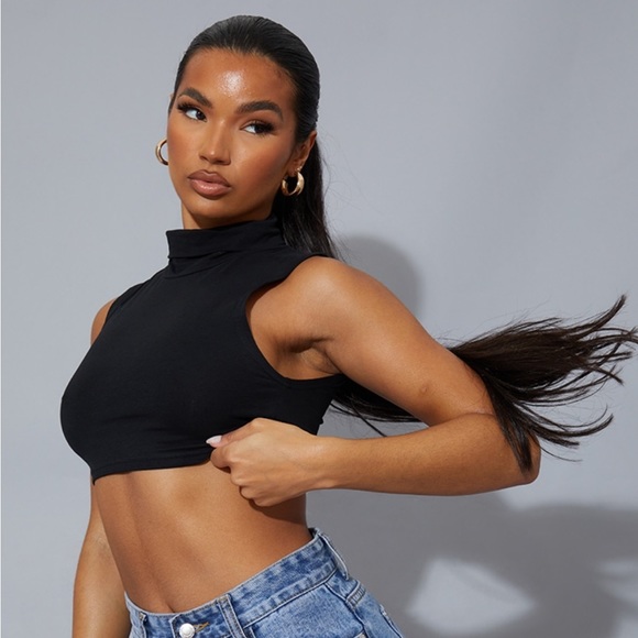Black Crop Top - Picture 3 of 6